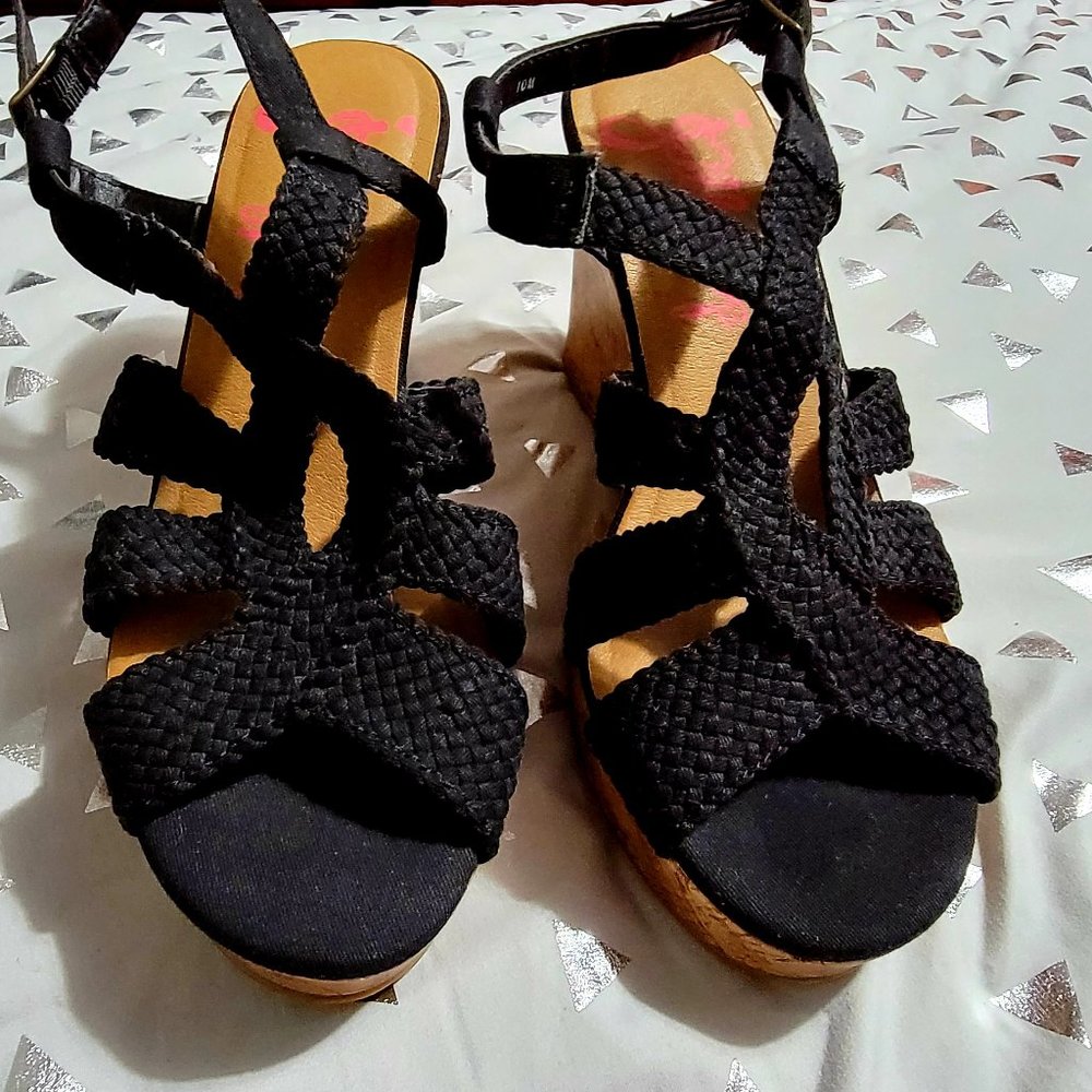 Black wedge sandal